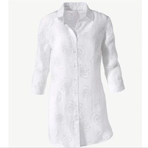 Chicos size 3 XL burn out white blooms shirt/tunic